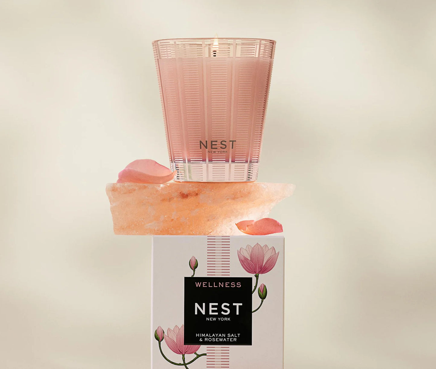 Nest Classic Candle Himalayan Salt and Rosewater