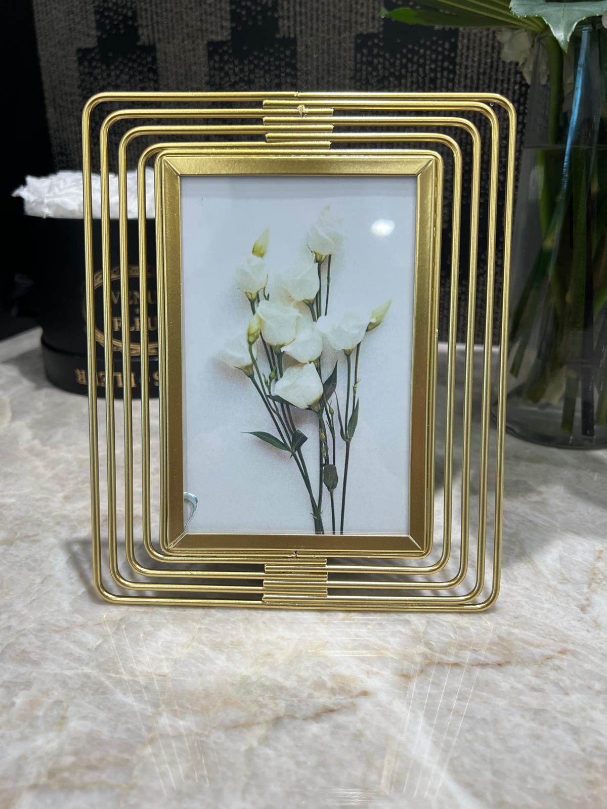 Gold Geo Photo Frame