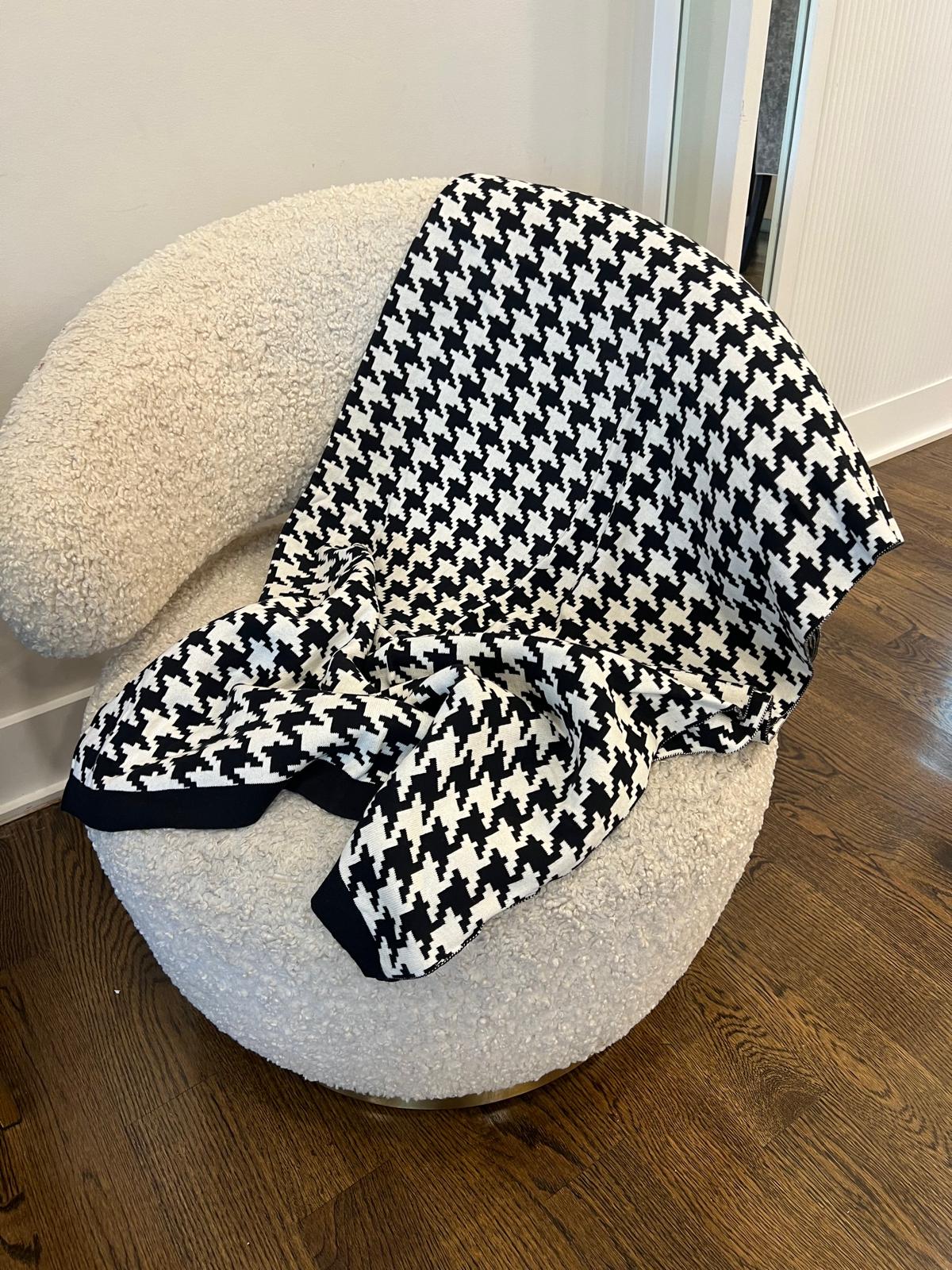 Houndstooth Knitted Blanket Throw, Black