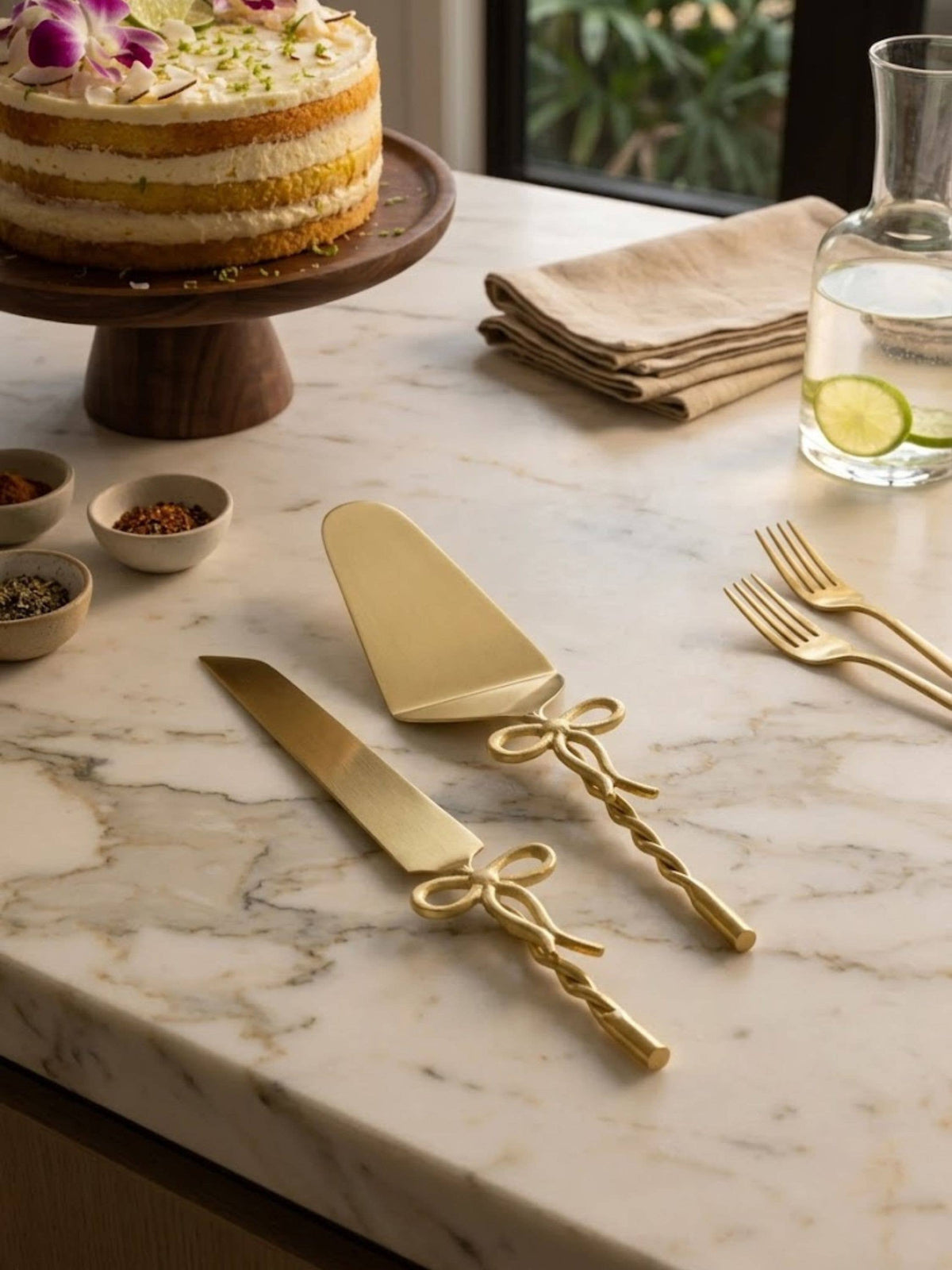 Imperial Gold Cake Server Set