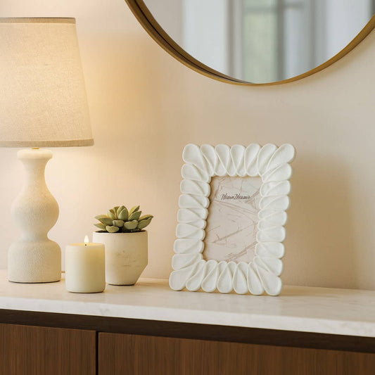 Resin Modern Loopy Decorative Photo Frame