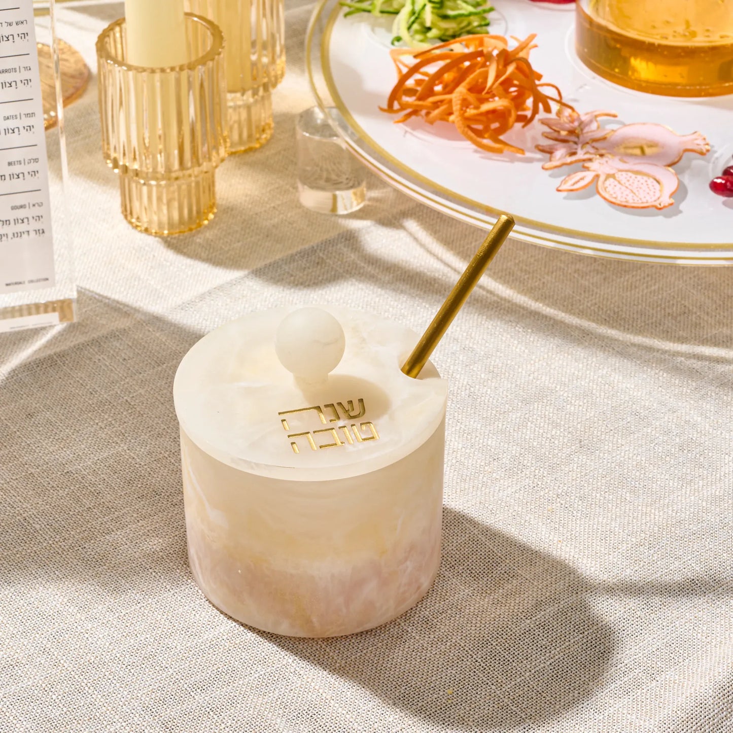 Classic Round Resin Honey Dish